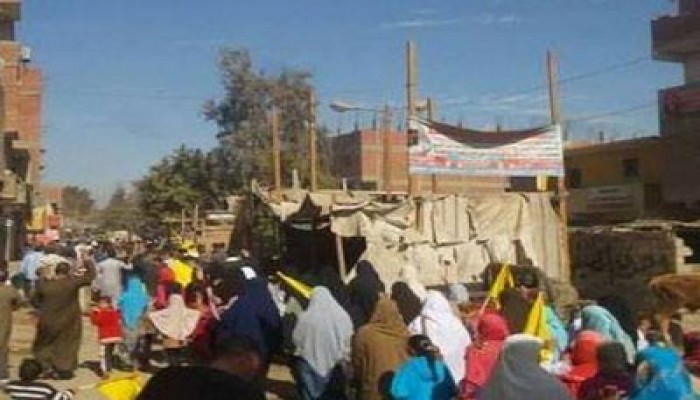ثوار بورسعيد يهتفون بإسقاط حكم القتلة في مسيرة حاشدة