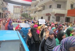 فيديو.. مسيرة بمدينة دمياط تهتف بإسقاط حكم القتلة