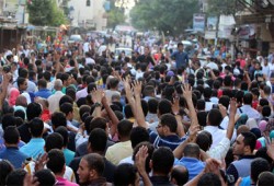 أحرار الرمل يستهلون جمعة "يسقط حكم القتلة" بمسيرة حاشدة