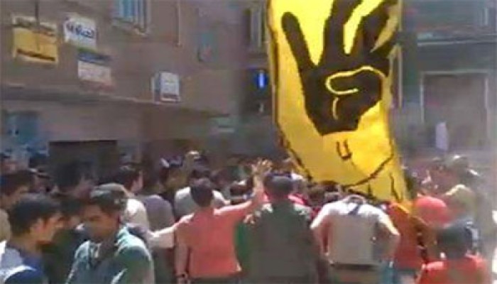 مظاهرة حاشدة لثوار طوخ رفضًا لحكم العسكر