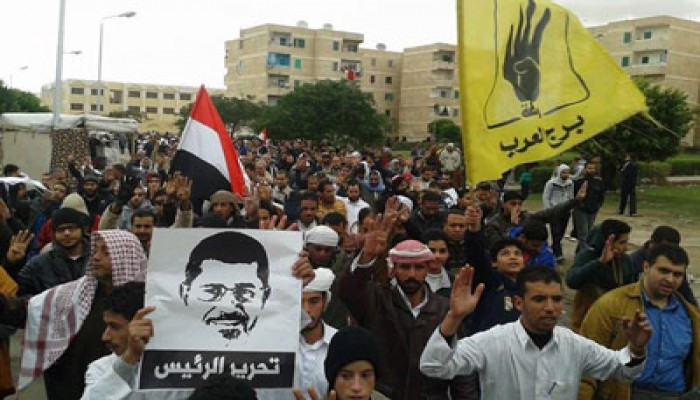 مسيرة ليلية لأهالي برج العرب تهتف بإسقاط الانقلاب