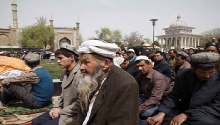 الصين تفرض قيودًا جديدة على مسلمي تركستان الشرقية