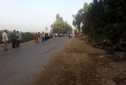 سلسلة بشرية لأحرار تلا تدعو للاحتشاد لإسقاط الانقلاب