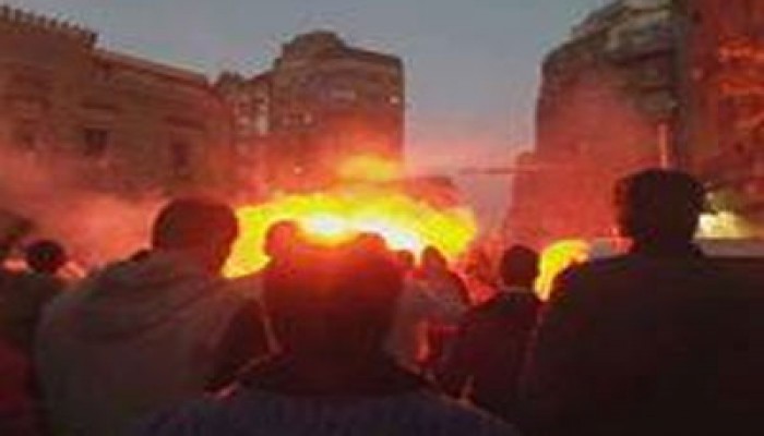 فيديو.. فعالية مفاجئة لشباب وطلاب ضد الانقلاب بمحيط "التحرير"