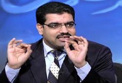 المستشار عوض: إخلاء سبيل نجلي المخلوع لينفقوا على البلطجية