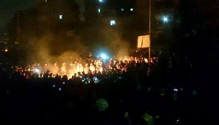 مسيرة ليلية حاشدة بالمنصورية تطالب بإسقاط الانقلاب