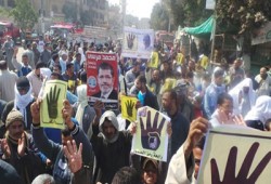 مسيرة شبابية بسمالوط تندد بجرائم الانقلاب والأزمات المعيشية
