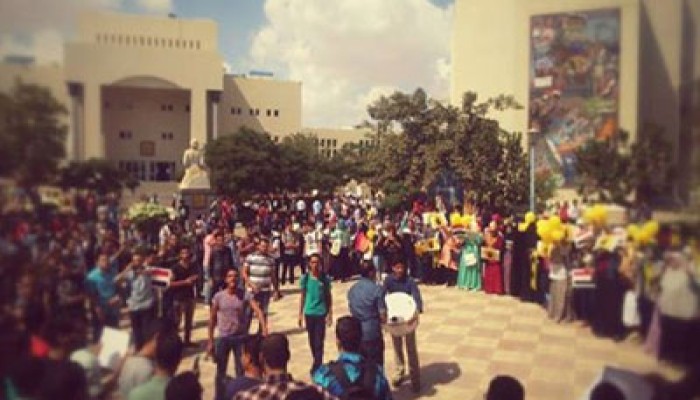 وقفة لطلاب مصر للتكنولوجيا للمطالبة باسترجاع أرض الجامعة