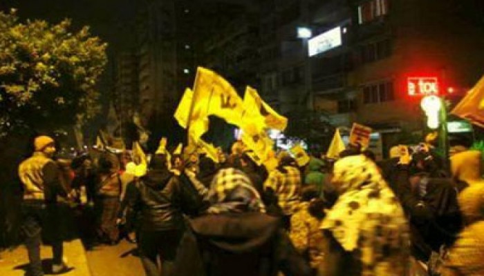 مسيرة ليلية بكفر الدوار استعدادًا لانتفاضة 25 يناير