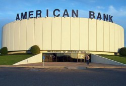 انخفاض صافي الأصول الأجنبية بالبنوك بعد الانقلاب