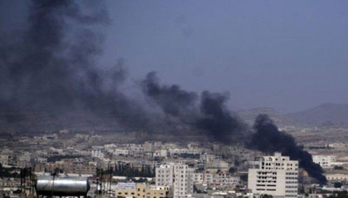 مسلحون حوثيون يقتحمون مكتب وزيرة الإعلام اليمني