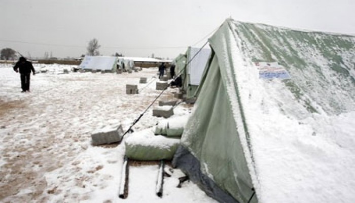 وفاة أربعة لاجئين سوريين بلبنان جراء العاصفة