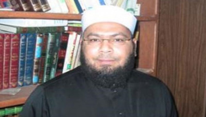 د.محمد الصغير منددًا: اعتقال الفتيات أخس صفات العسكر