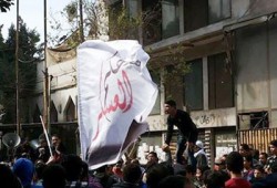 سلسلة بشرية بالدقهلية تتحول إلى مسيرة حاشدة