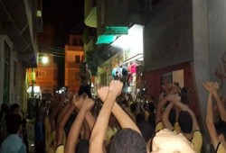 مسيرة ليلية بالزقازيق تتعهد بالقصاص لحقوق الشهداء والمعتقلين