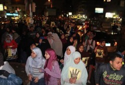شباب شبرا الخيمة يشعلون مسيرة تهتف بإسقاط الانقلاب