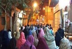 طلاب جامعة الأزهر بأسيوط يحتشدون في مسيرة ليلية