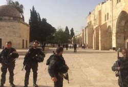 مفتي فلسطين يحذر من دعوات صهيونية لاقتحام المسجد الأقصى غدًا