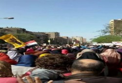 مسيرة حاشدة بالعامرية تهتف بإسقاط حكم العسكر