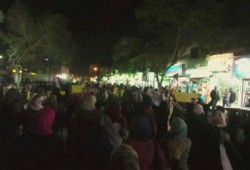 مسيرة ليلية بالزقازيق تتعهد بمحاكمة قائد الانقلاب