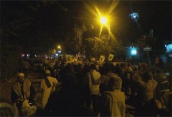 مسيرة مفاجئة بأسيوط تندد بتبرئة المخلوع وتهتف بإعدامه