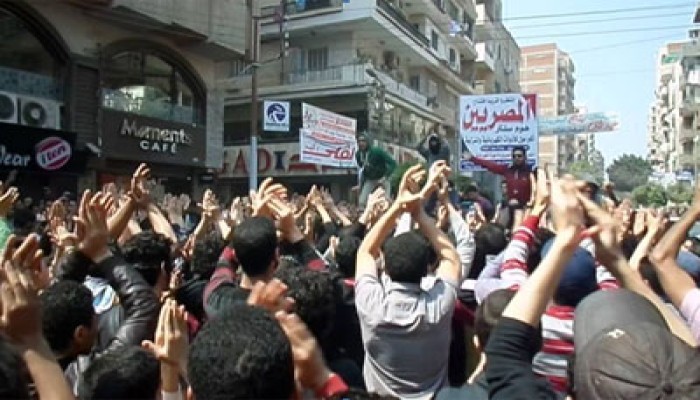 طلاب "أزهر طنطا" يهتفون بالقصاص وتطهير القضاء ‏