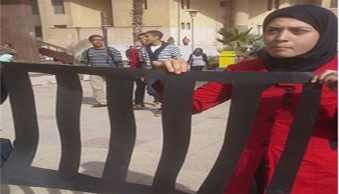 طلاب حلوان يطالبون بإعدام المخلوع والسفاح