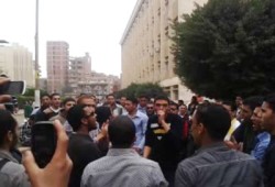 طلاب أزهر الغربية يهتفون بالقصاص للشهداء وتطهير القضاء