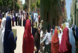 وقفة لطالبات أزهر تفهنا تدعو للتوحد على القصاص للشهداء