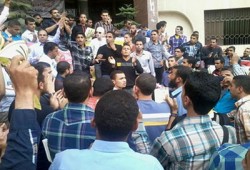 مظاهرة بالطرابيش بشريعة الدقهلية تهتف بإسقاط الاحتلال العسكري