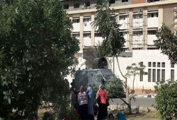 طالبات الأزهر ترد على اقتحام الجامعة بمسيرة حاشدة