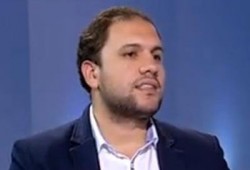 محمد عباس: العودة إلى مبادئ يناير تحل الخلافات