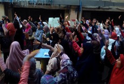 طلاب مجمع نظري الإسكندرية يهتفون بالقصاص من قتلة الثوار