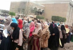 مسيرة لطالبات أزهر الزقازيق تندد ببراءة المخلوع