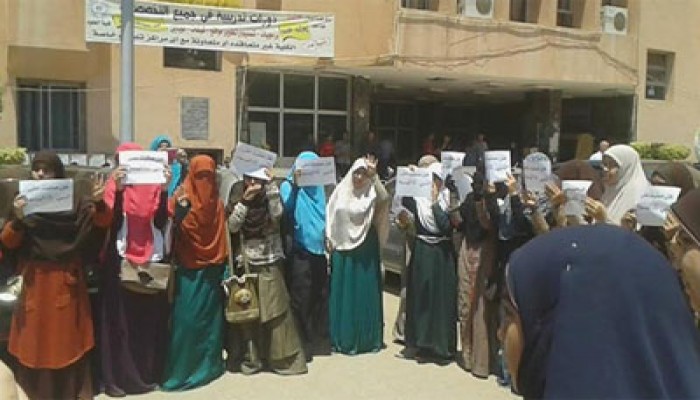 "فريزينج" بجامعة المنوفية يندد بعنف الانقلاب بحق الطالبات