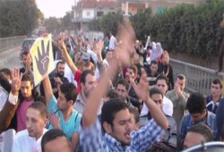 مسيرة حاشدة بمنوف تهتف "مش هنسيب الثورة تضيع"