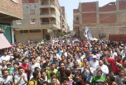 الآلاف في ناهيا يطالبون بمحاكمة السفاح السيسي