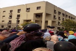 بالصور.. مسيرة جامعة القاهرة في ذكرى أحداث محمد محمود