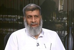 عاصم عبد الماجد: لن نتراجع عن السلمية