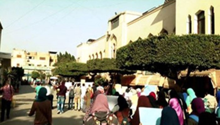 بالصور.. انتفاضة طلاب عين شمس ضد قتل أستاذهم بالسجن