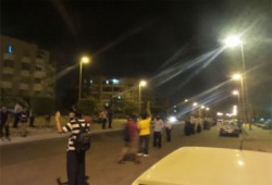 سلسلة بشرية لأحرار نبروة تندد بسوء الأحوال المعيشية