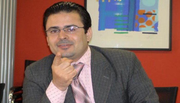 سامي كمال يهاجم تحريض "لميس" على نهب أموال الشرفاء