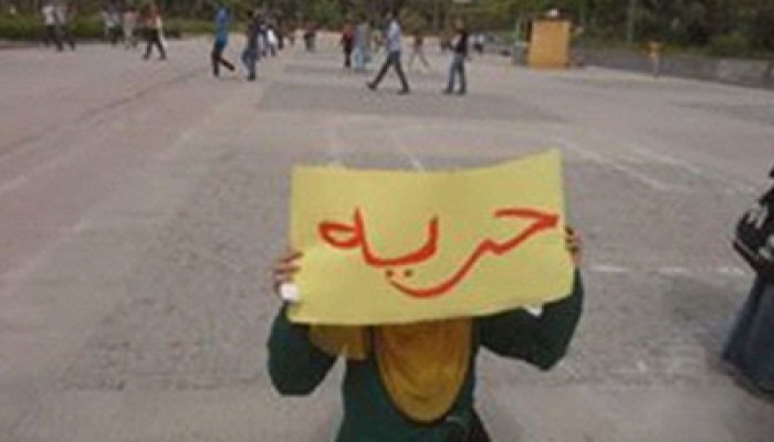 "حرية الفكر والتعبير": الانقلاب وضع الأغلال حول الإعلام الحر