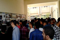 معرض صور بعلوم الإسكندرية يطالب بالحرية للطالبات المعتقلات