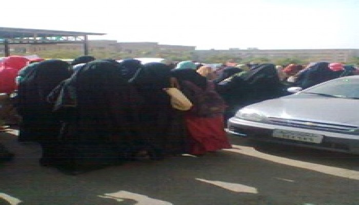 مسيرة لطالبات الأزهر في فعاليات "كسر الحصار"