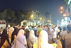 ثوار فيصل يهتفون: "الشعب يريد إسقاط الانقلاب"