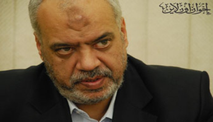 د. عبد الغفار: الانقلاب وراء عذاب المصريين