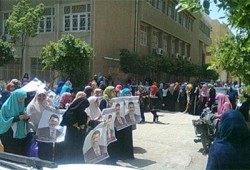 مسيرة لطالبات ضد الانقلاب بتفهنا تهتف بنصرة الأقصى