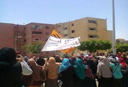 مسيرة لطالبات أزهر كفر الشيخ تندد بتهجير أهالي سيناء
