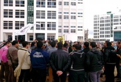 فيديو.. مسيرة بجامعة دمنهور تندد بجرائم الانقلاب في سيناء